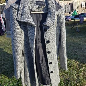 Liz Claiborne Black and White Patterned Trench Coat